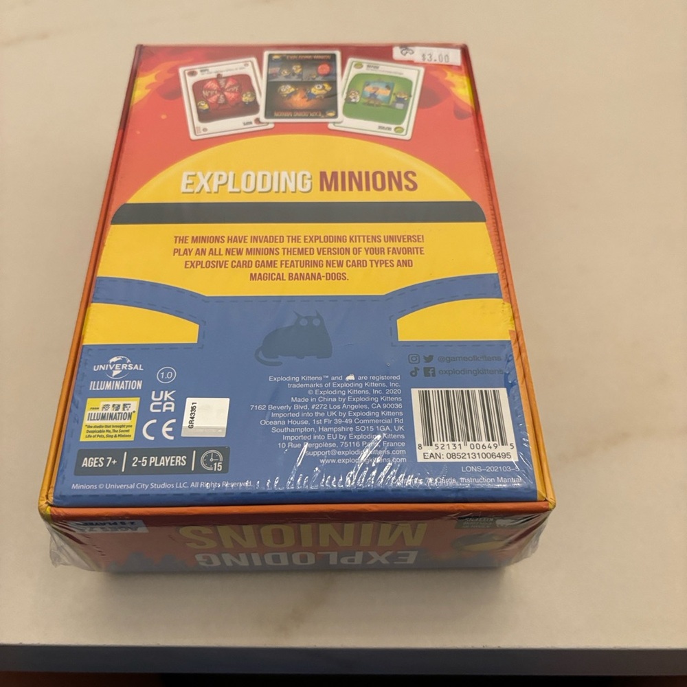 Exploding Minions Card Game - Picture 2 of 11
